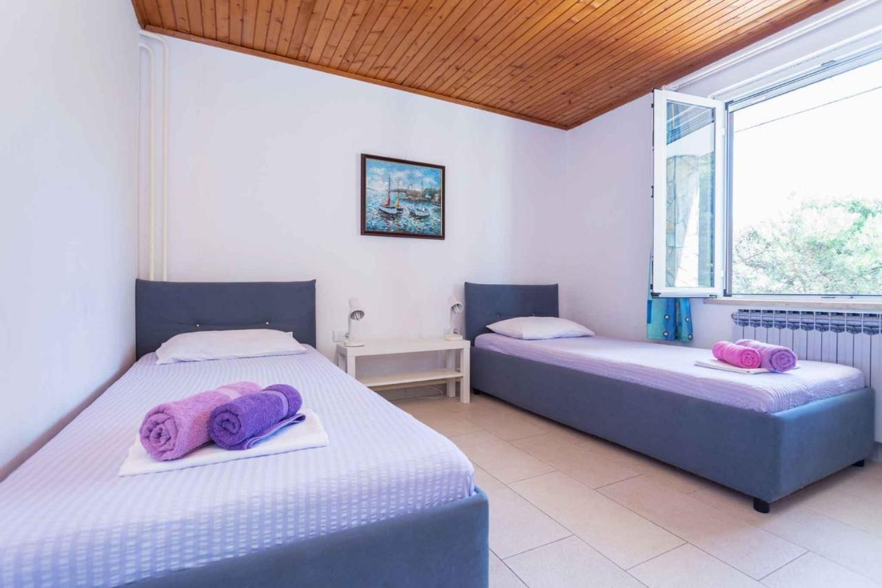 Mali Losinj Apartment 8 Екстериор снимка
